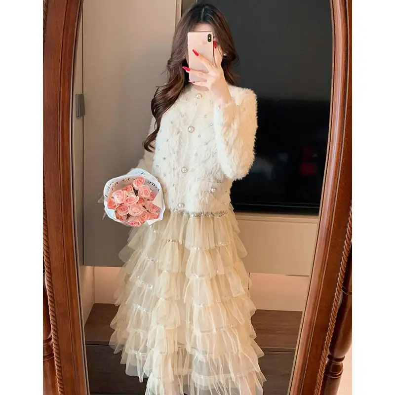 セットアップ セーター+スカート 2色展開 ラインストーン ライトベージュ ライトブラウン