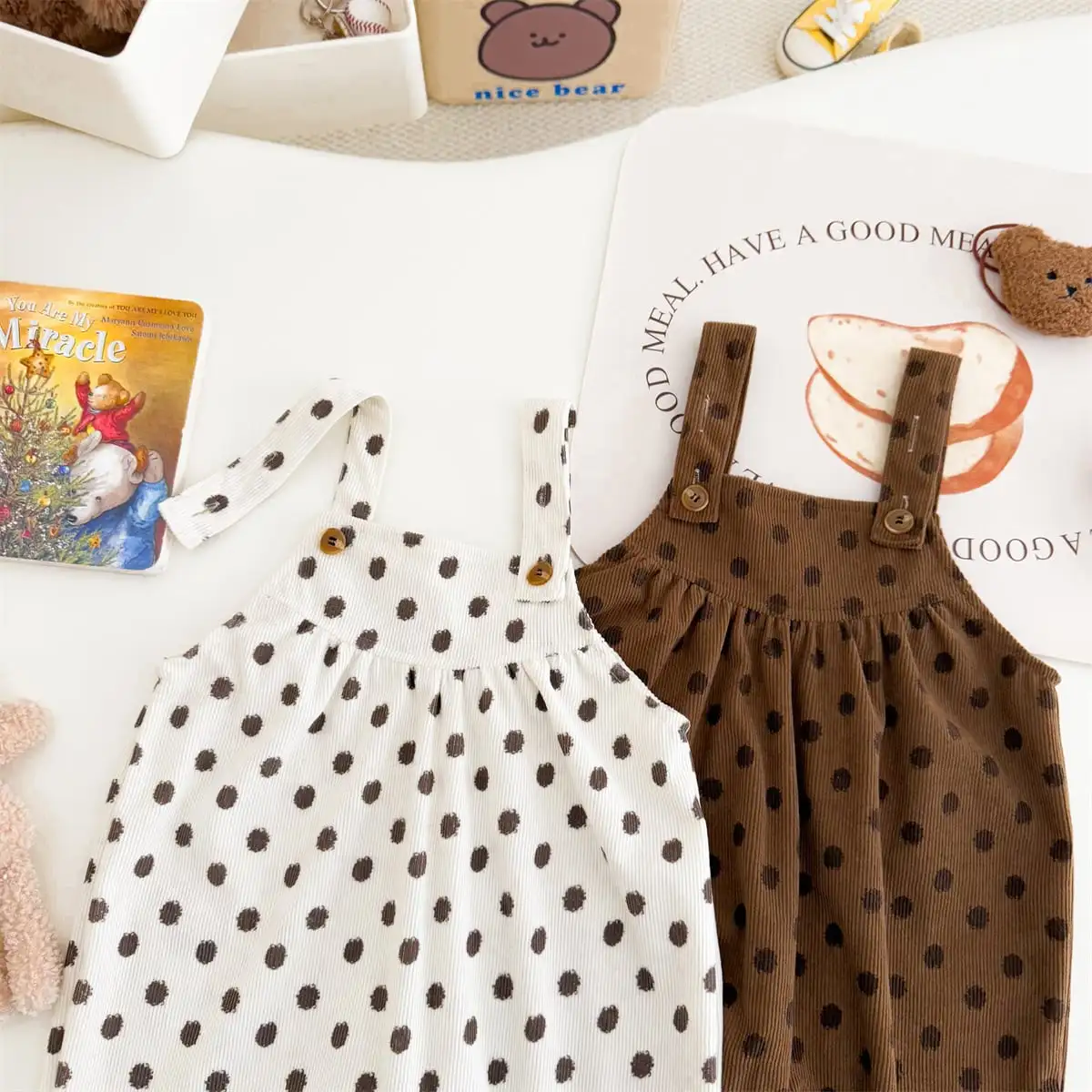 【66-100cm】秋新作　可愛いドットサロペット