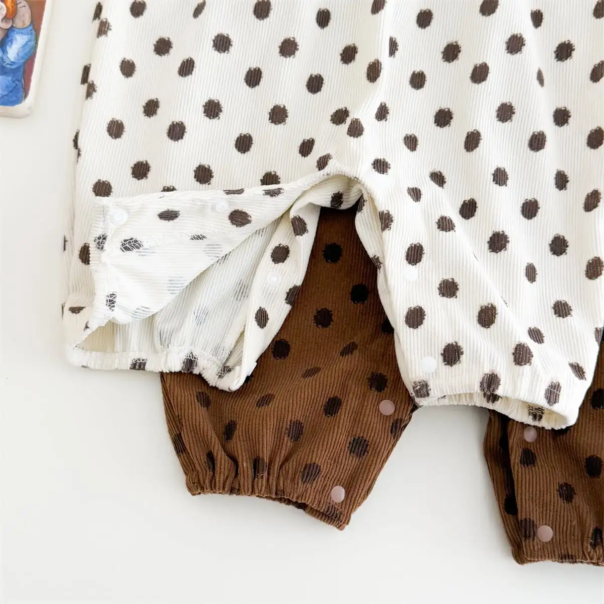 【66-100cm】秋新作　可愛いドットサロペット