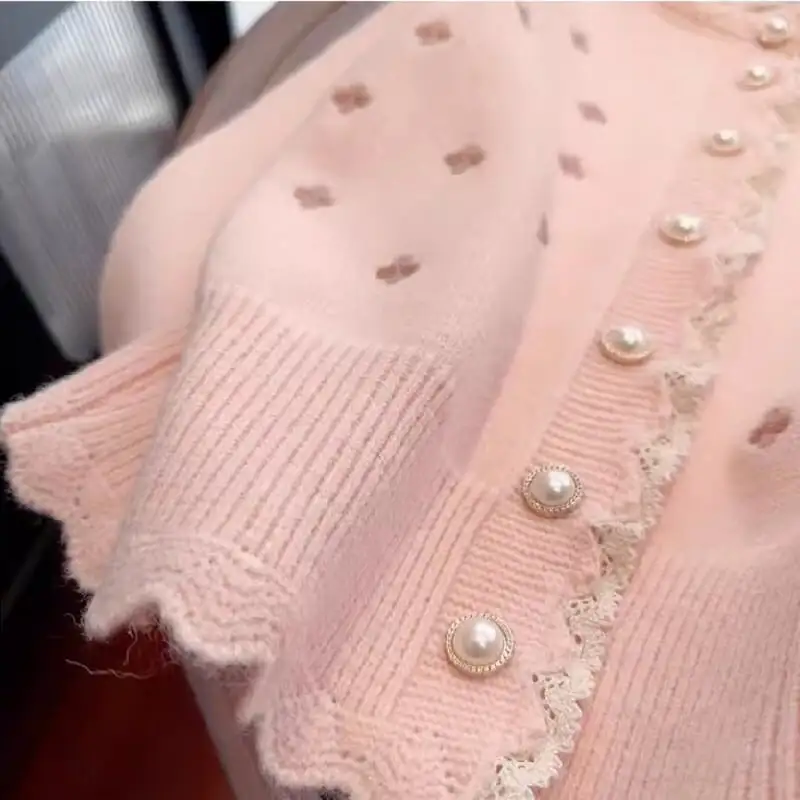 トップス セーター 2色展開 長袖 着心地良い シンプル 刺繡