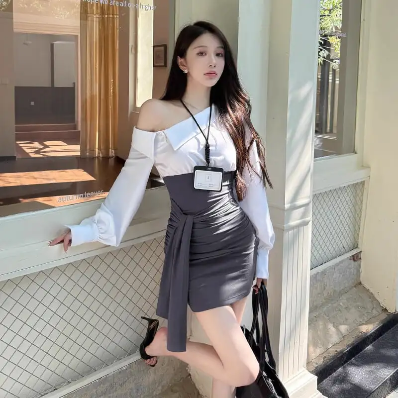 ワンピース 配色 オフショルダー ランタンスリーブ デザイン感