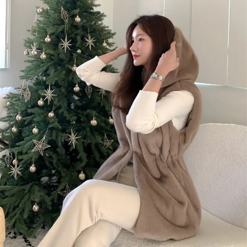 ベスト 2色展開 ミンク風 フィット感 フード付き ブラウン ベージュ