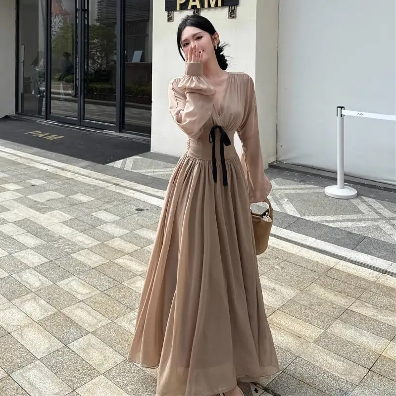 ワンピース Vネック バックリボン ランタンスリーブ ライトブラウン