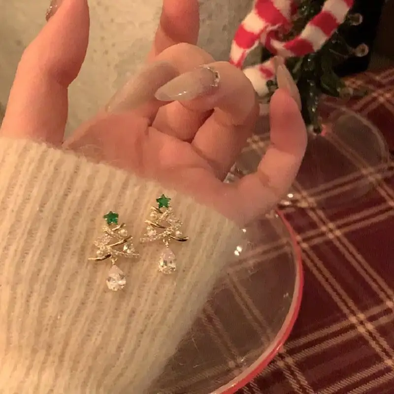 アクセサリー ピアス 耳飾り クリスマスツリー 星 レッド グリーン