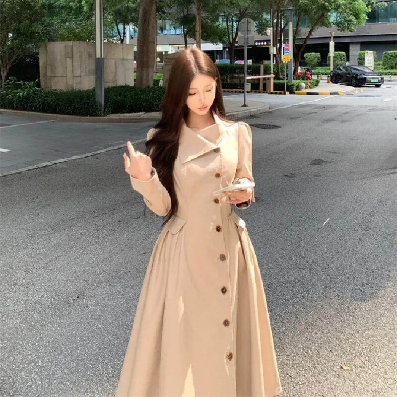 トレンチ風ワンピース 大人カジュアル すっきり ダークベージュ