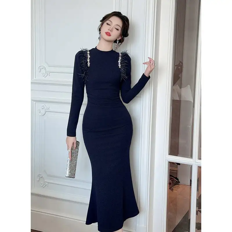 ワンピース デザイン感 長袖 タイト 細見え