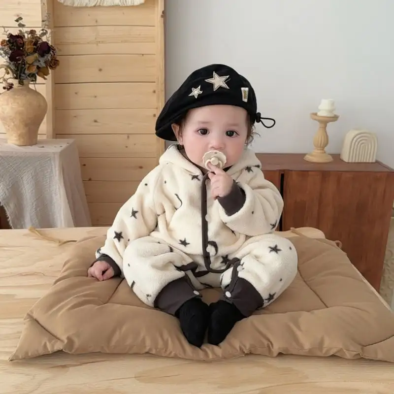 【66-100cm】スター柄もこもこオールインワン