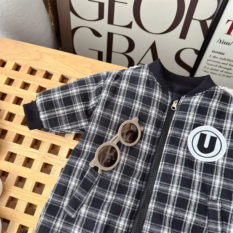 【66-100cm】リバーシブルチェック暖かいロンパース