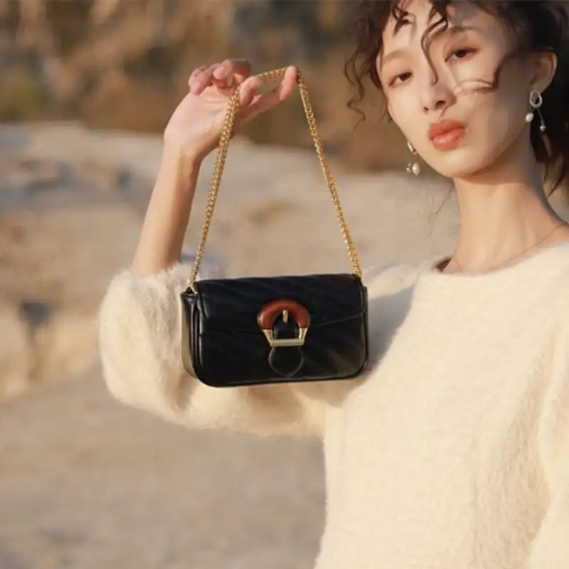 ショルダーバッグ チェーンバッグ PU 上品らしく 3色展開 カジュアル 配色