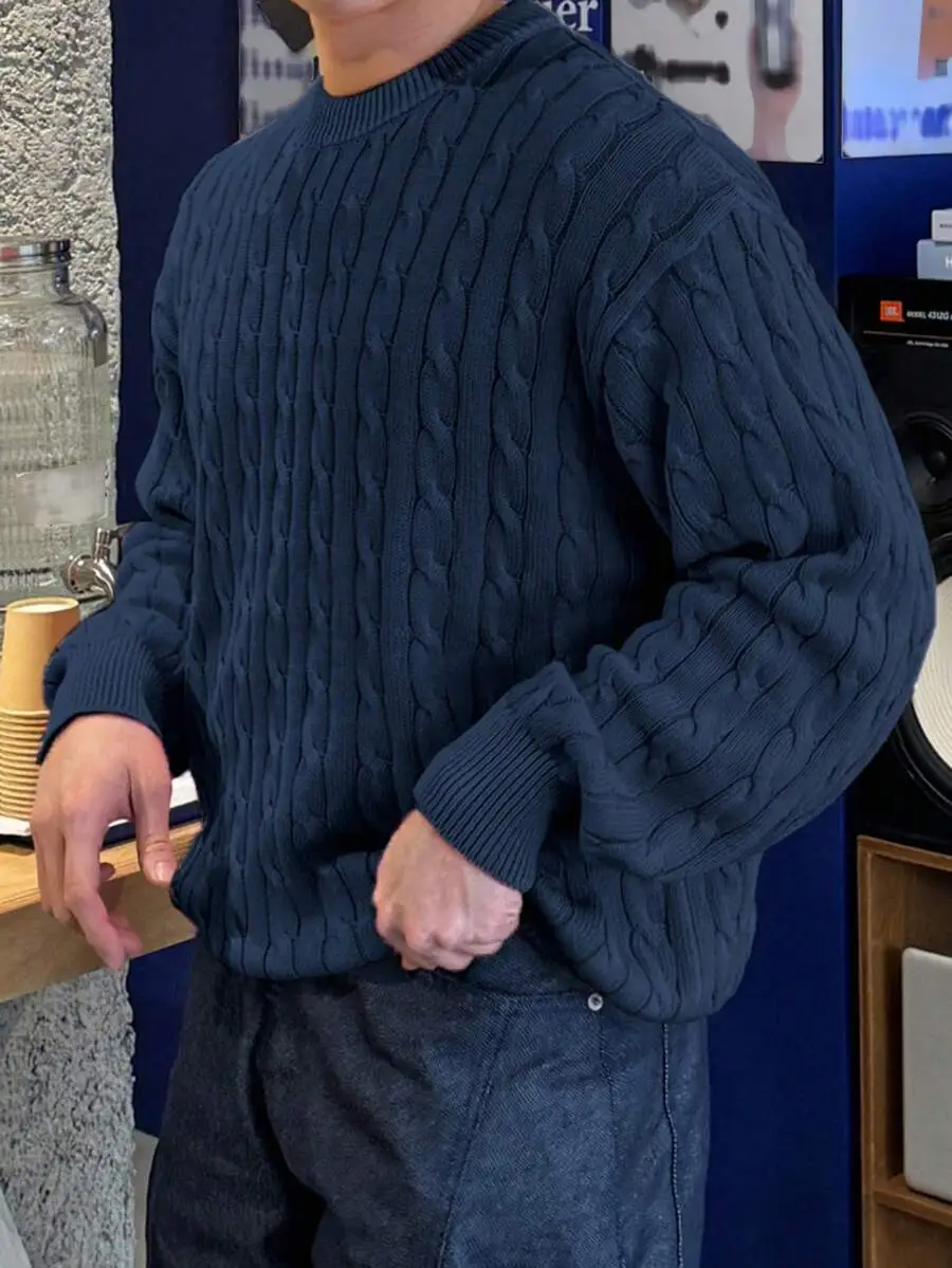 ネイビーブルー ケーブルニット セーター
