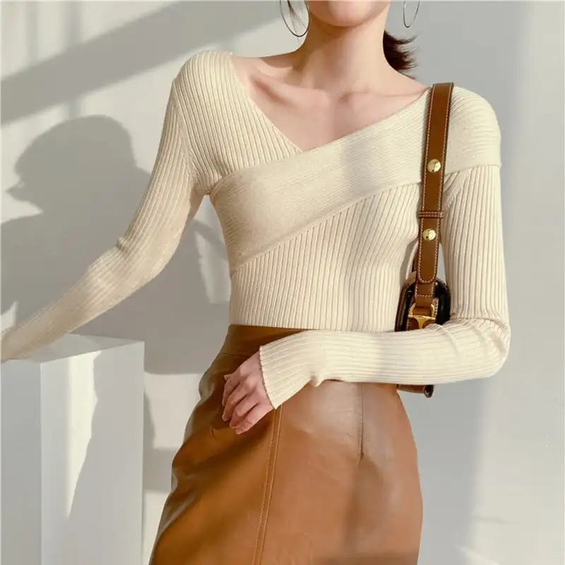 トップス カットソー · セーター ニット 女性らしい セクシー Vネック