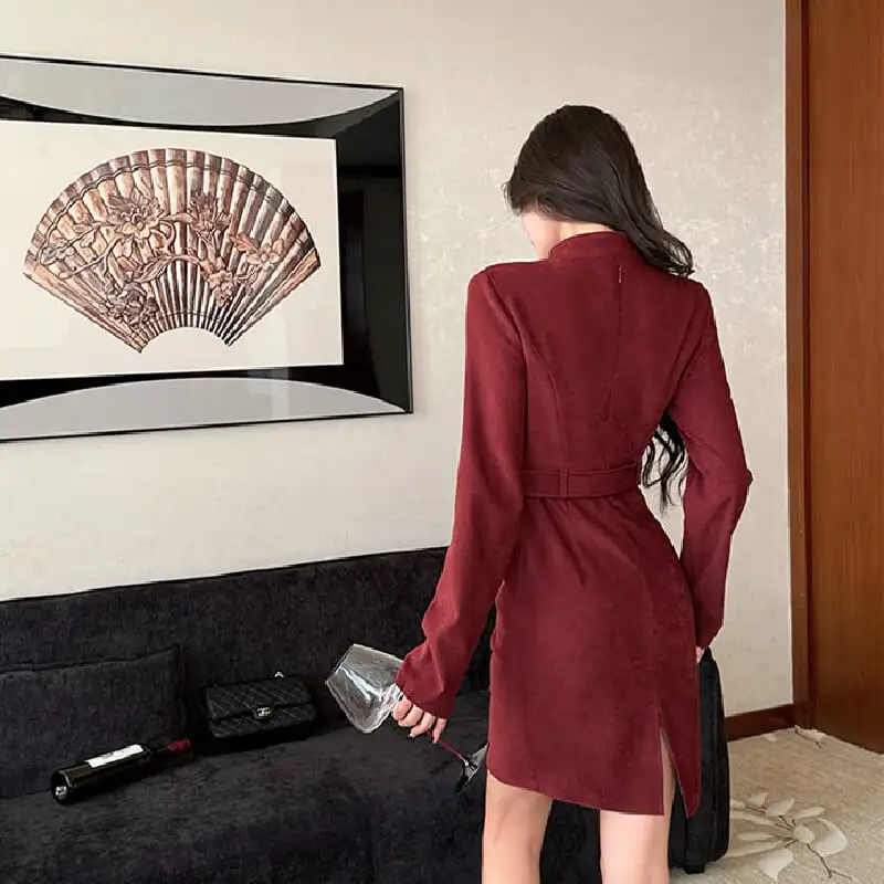 オフィスカジュアル ワークウェア風 スタンドカラー タイトドレス レッド