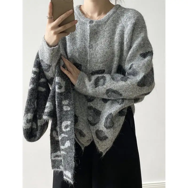 レオパード ニットセーター カーディガン マフラー付き ライトブラウン グレー