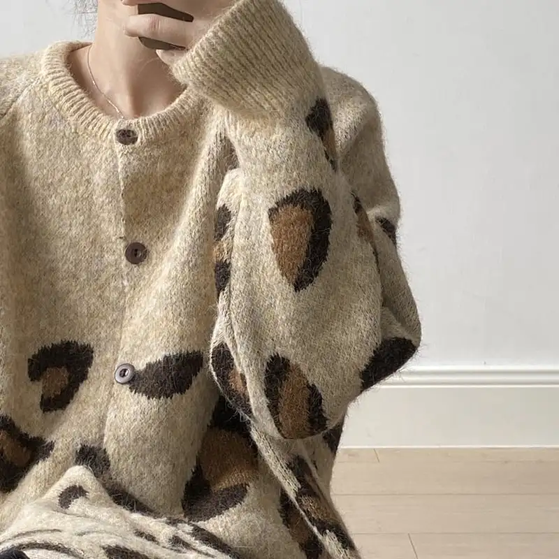 レオパード ニットセーター カーディガン マフラー付き ライトブラウン グレー