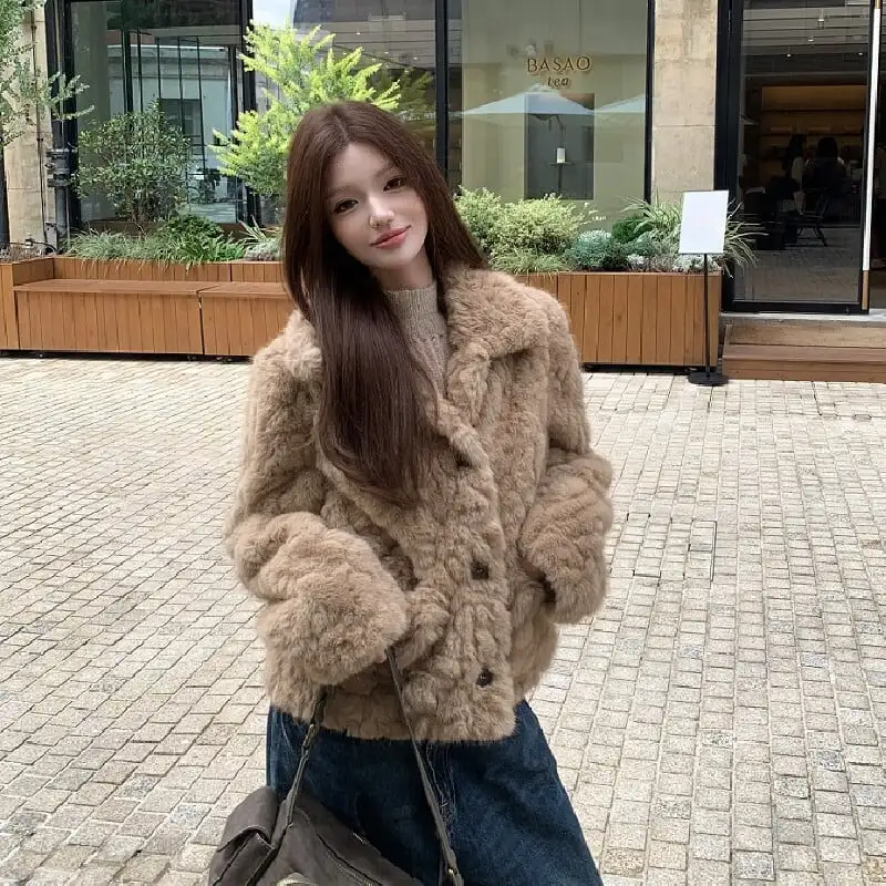 アウター フェイクファー モコモコ ジャケット お出かけコーデ