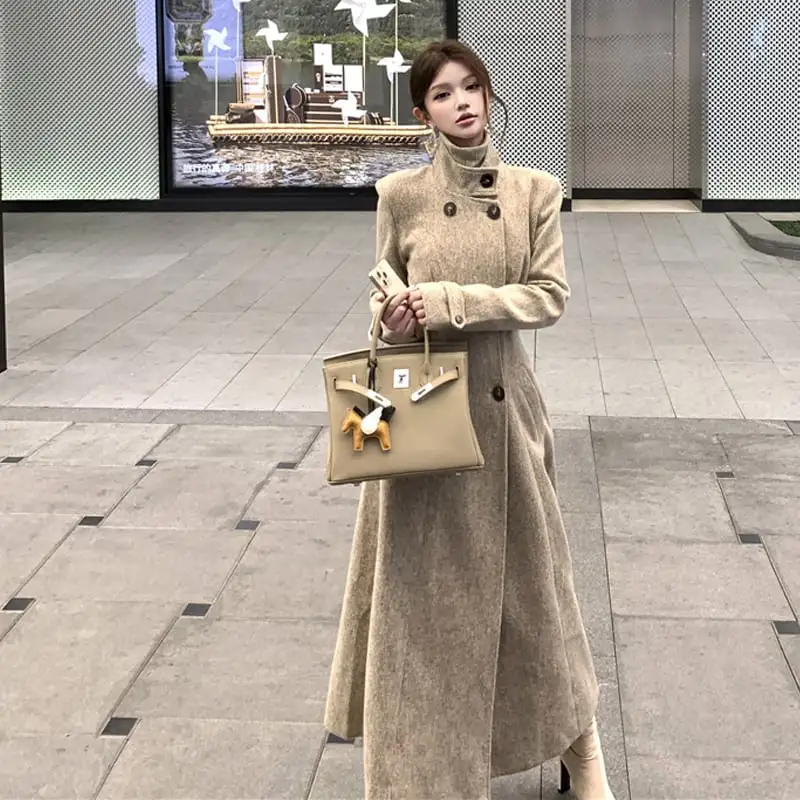 アウター ロングコート オフィスカジュアル ファッション お出かけコーデ