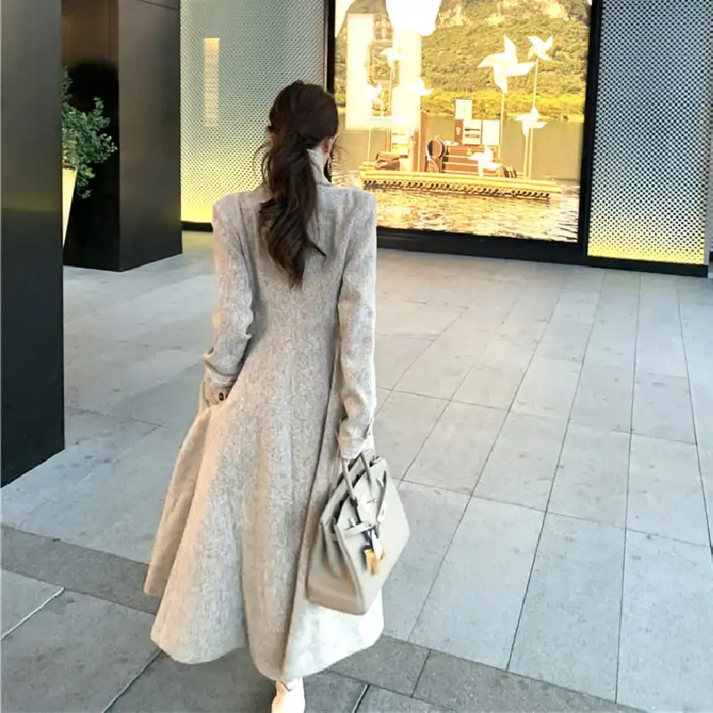 アウター ロングコート オフィスカジュアル ファッション お出かけコーデ