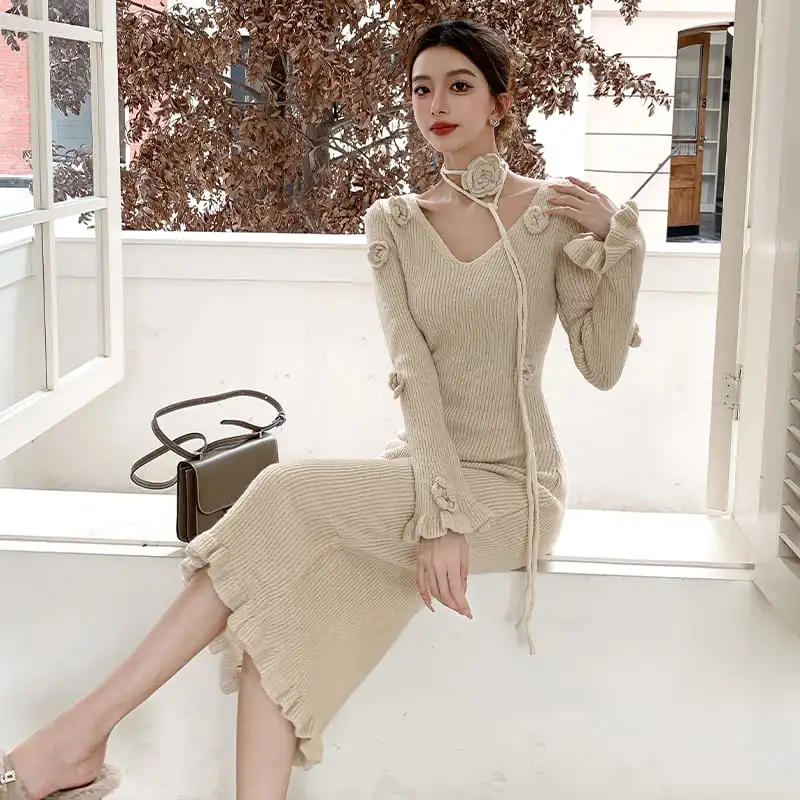 ワンピース ニット 気質溢れる 立体フラワーデザイン ダークベージュ