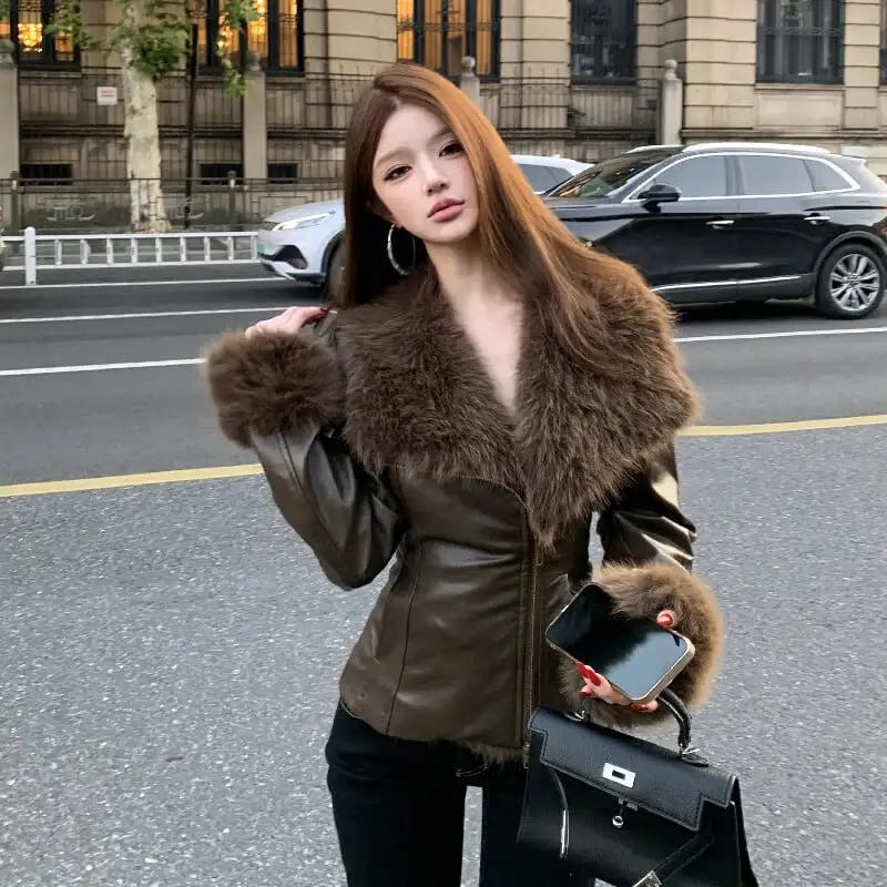 シルエット抜群 スリムジャケット バイカー風 大人カジュアル コーヒー色