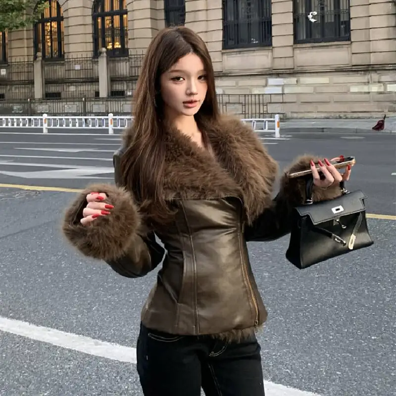 シルエット抜群 スリムジャケット バイカー風 大人カジュアル コーヒー色