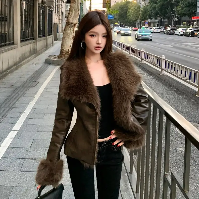 シルエット抜群 スリムジャケット バイカー風 大人カジュアル コーヒー色