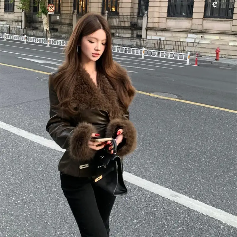 シルエット抜群 スリムジャケット バイカー風 大人カジュアル コーヒー色