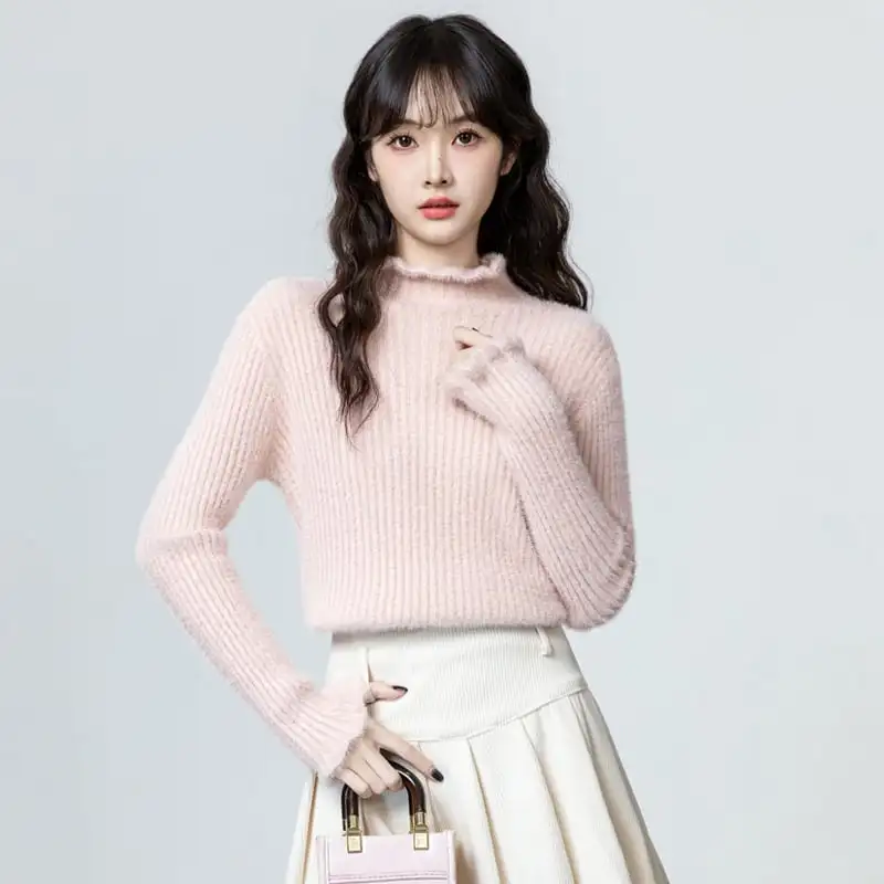 ふわふわ ピンク ハイネックリブ 短め スウィートトップス