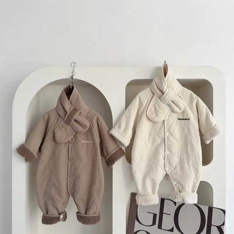 【66-90cm】冬新作　暖かい防寒ロンパース＆マフラー