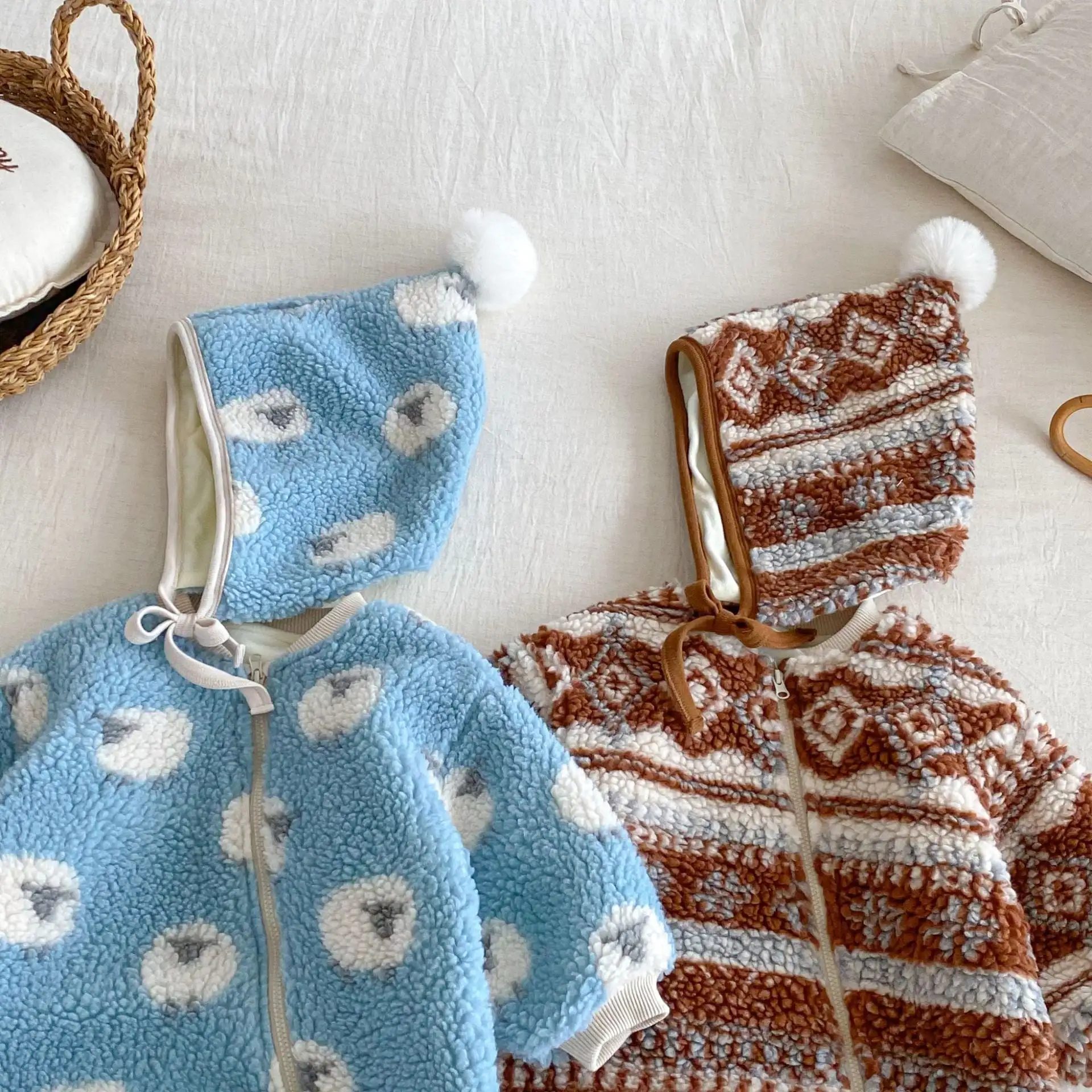 【66-90cm】暖かいヒツジ柄ロンパース＆帽子