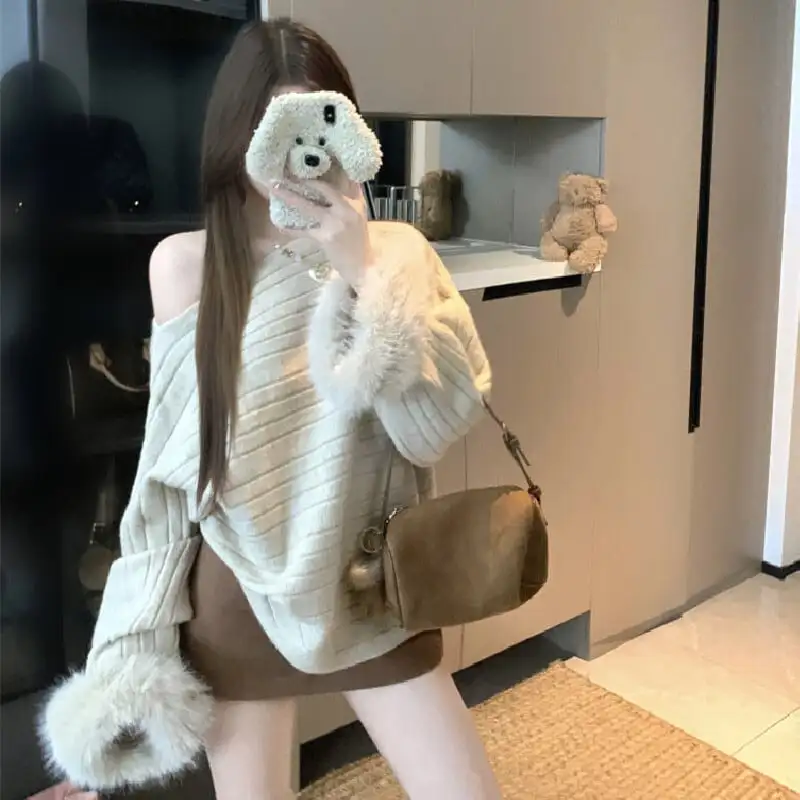 トップス ニットセーター オフショルダーダークグレー ライトブラウン