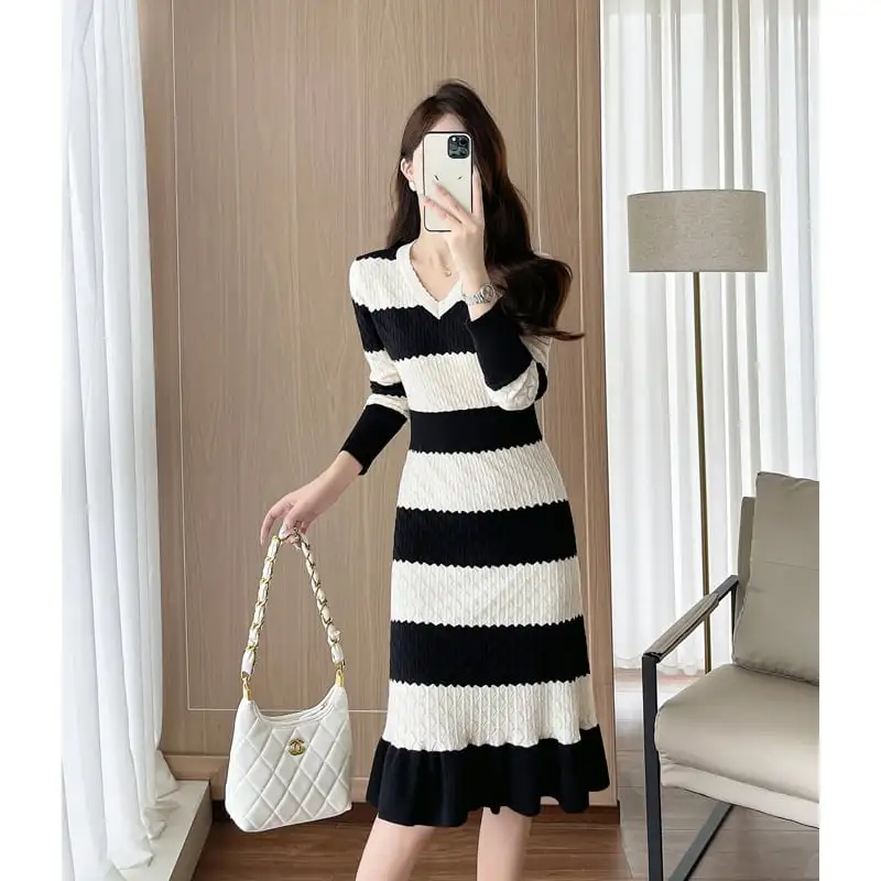 ワンピース ニット 配色 Vネック 気質溢れる ストライプ柄