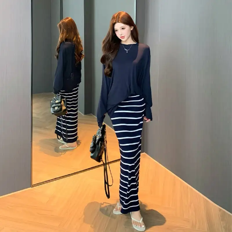 セットアップ 無地 長袖 Tシャツ+ストライプ柄 スカート ダークブルー