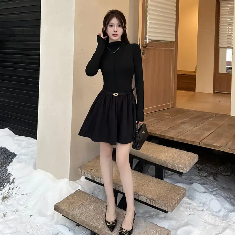 ワンピース シルエット デイリー 着こなし 長袖 ブラック