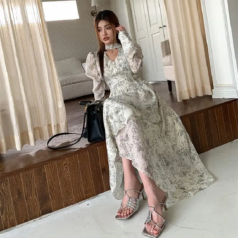 ワンピース Vネック 肩パフ 長袖 ロング丈 花柄 気質溢れる