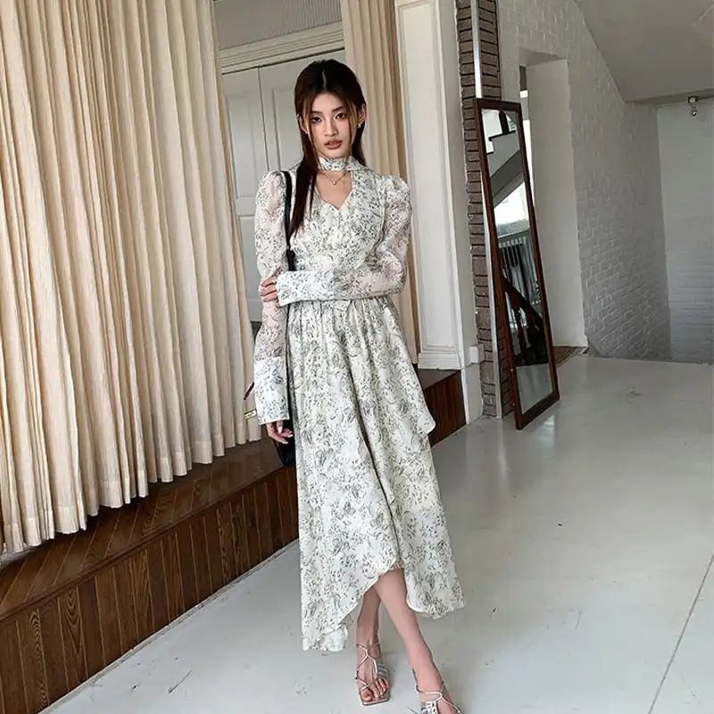 ワンピース Vネック 肩パフ 長袖 ロング丈 花柄 気質溢れる