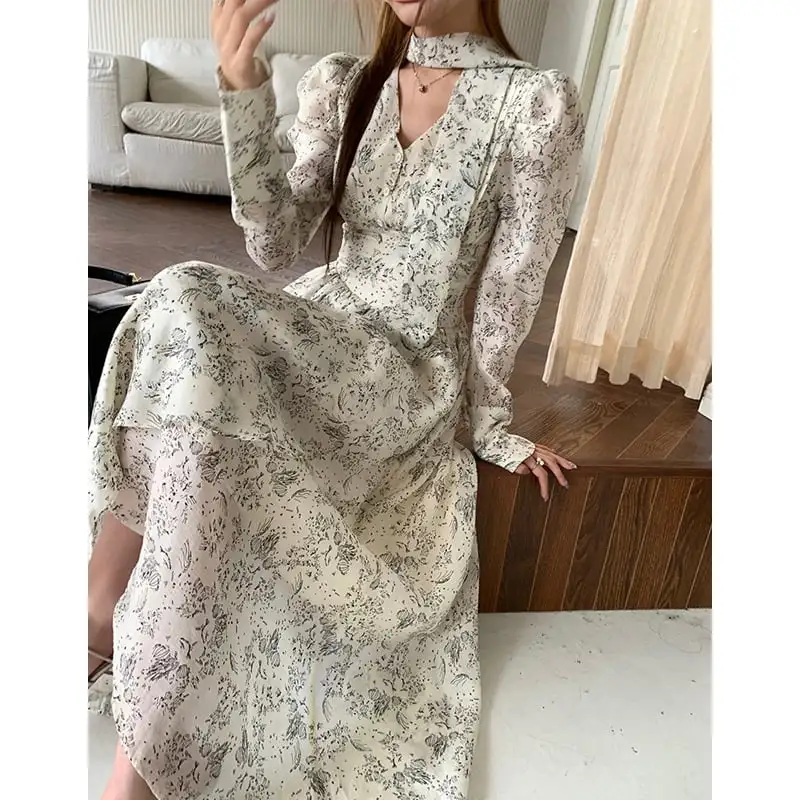 ワンピース Vネック 肩パフ 長袖 ロング丈 花柄 気質溢れる