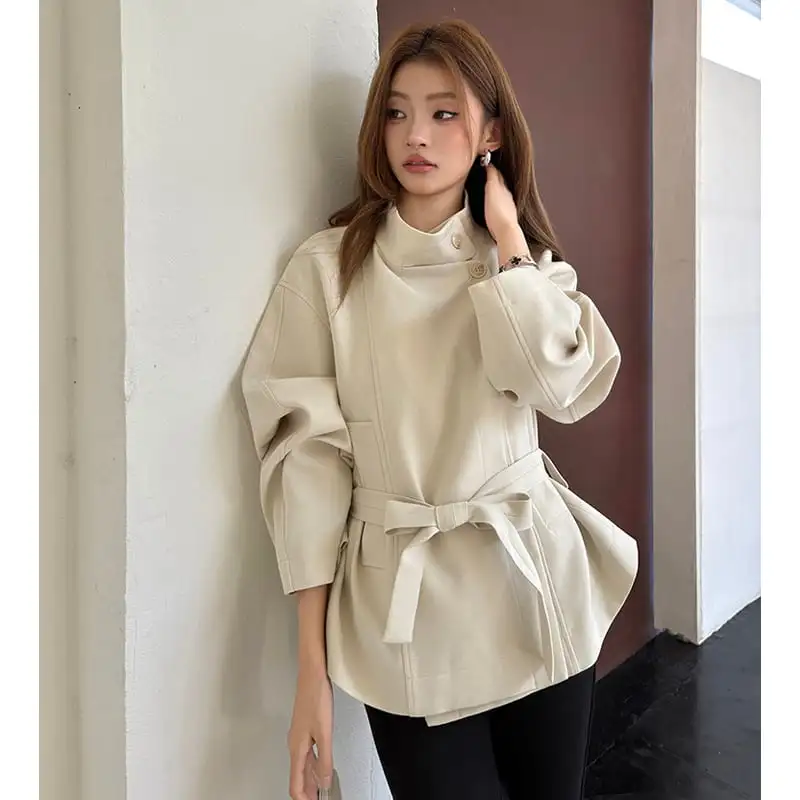 アウター スタンドカラー ショート丈 トレンチコート気質溢れる