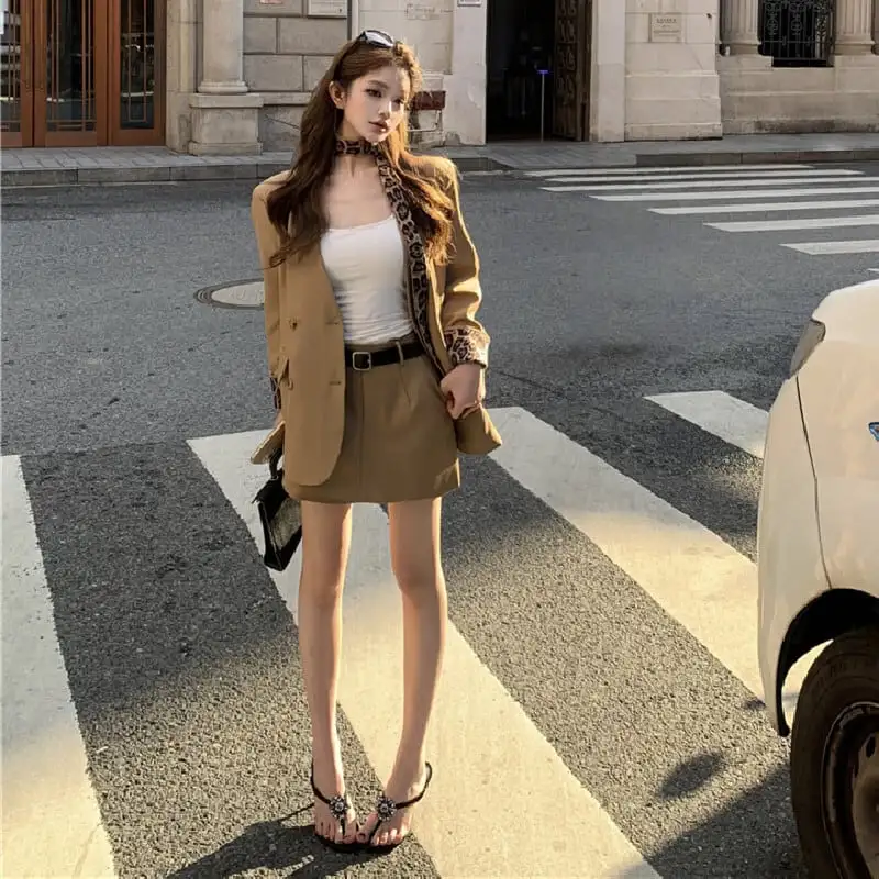 セットアップ ヒョウ柄 スーツ風ジャケット+ハイウエスト スカート ファッション