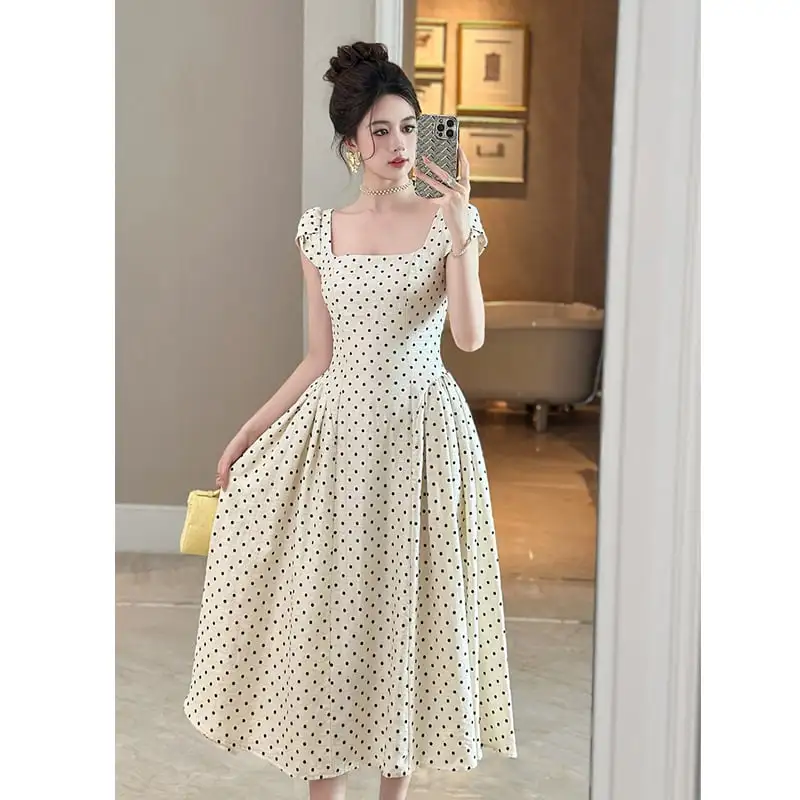 ワンピース スクエアネック レトロ 水玉模様