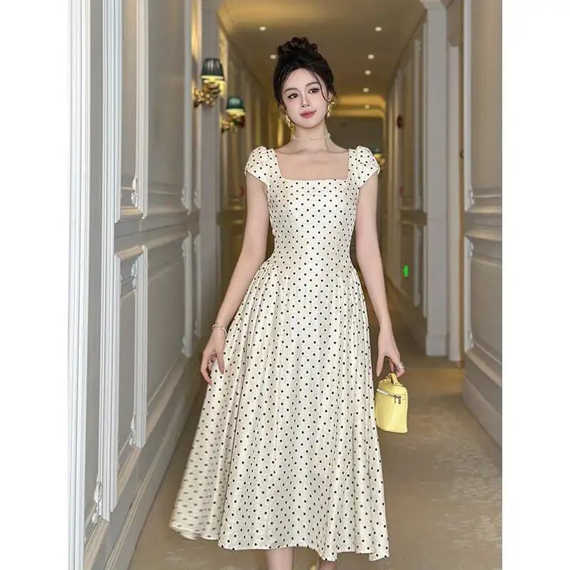 ワンピース スクエアネック レトロ 水玉模様